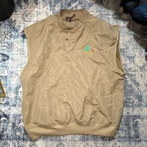 Cross The Exceed Palm Springs Embroidered Logo Beige Golf Windbreaker Vest